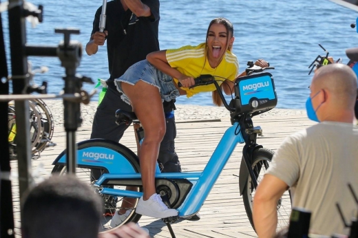 Anitta---filming-a-commercial-in-Rio-de-Janiero-42.jpg