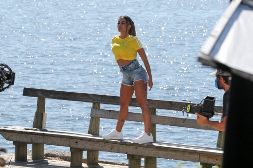 Anitta---filming-a-commercial-in-Rio-de-Janiero-43.jpg